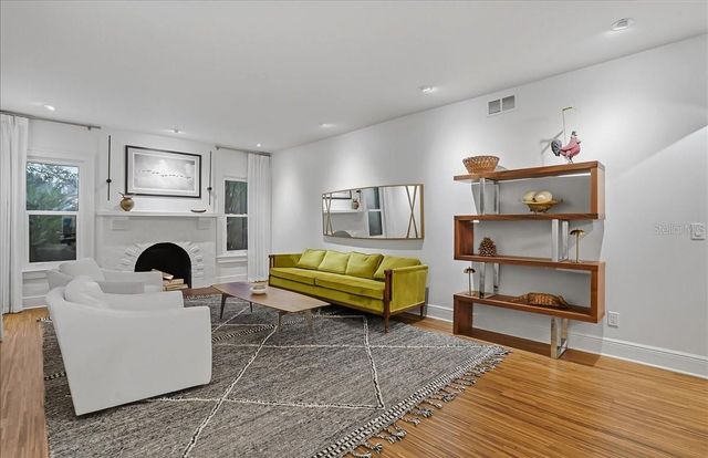 2313 W BRISTOL AVENUE, Tampa, FL 33609