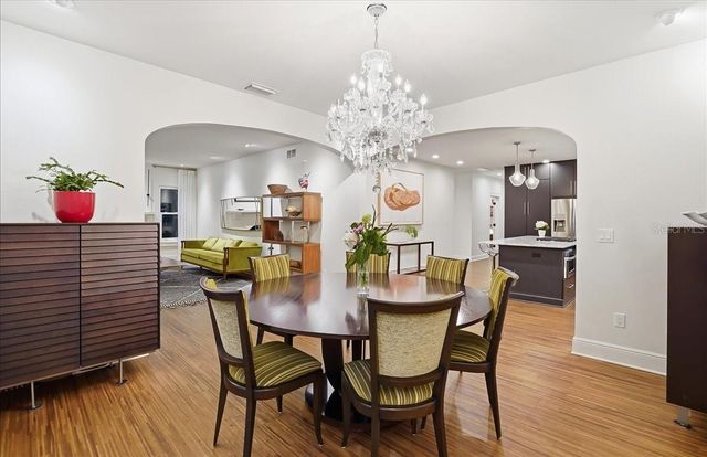 2313 W BRISTOL AVENUE, Tampa, FL 33609