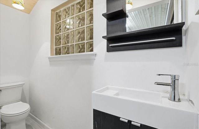 2313 W BRISTOL AVENUE, Tampa, FL 33609