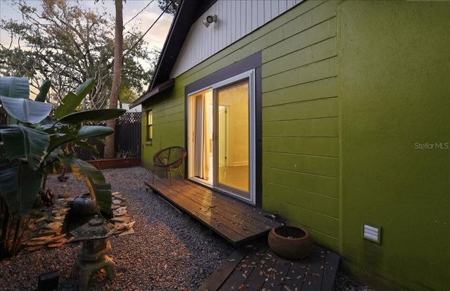 2313 W BRISTOL AVENUE, Tampa, FL 33609