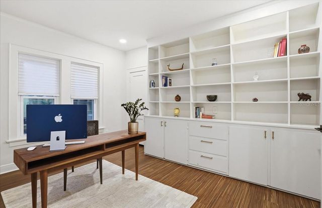 2313 W BRISTOL AVENUE, Tampa, FL 33609