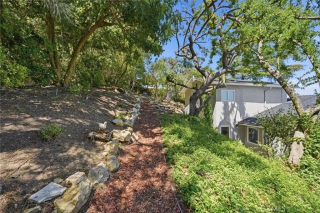 1 Diamonte Lane, Rancho Palos Verdes, CA 90275