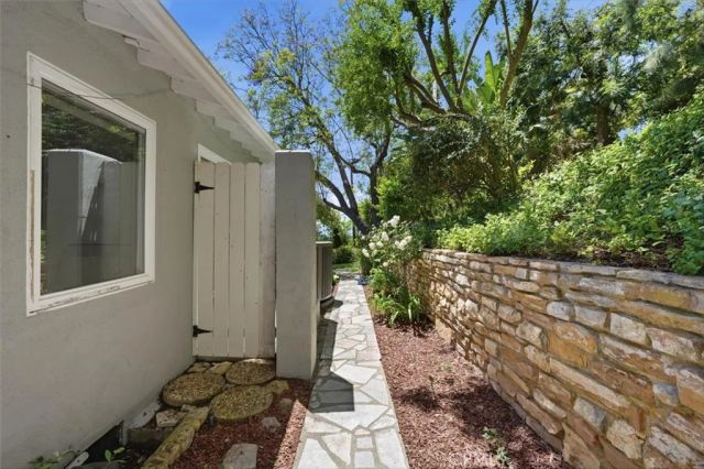 1 Diamonte Lane, Rancho Palos Verdes, CA 90275