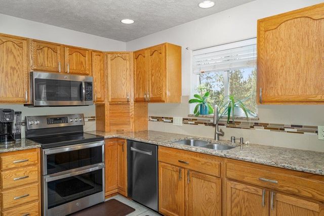 4810 S Stark Ln, Spokane Valley, WA 99206