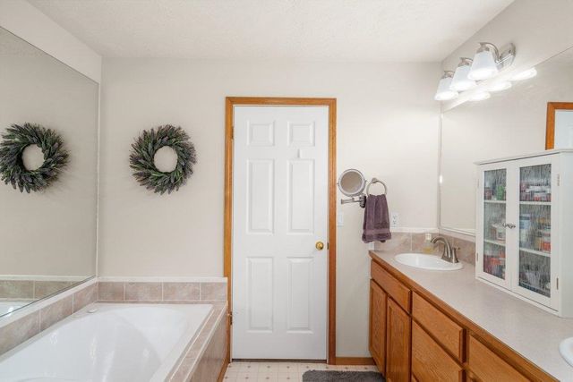 4810 S Stark Ln, Spokane Valley, WA 99206