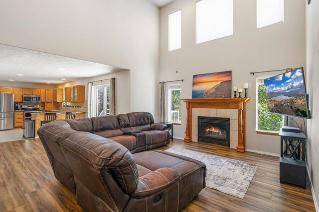 4810 S Stark Ln, Spokane Valley, WA 99206