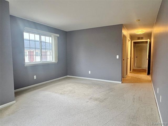 14258 Moravian Manor Circle 7, Sterling Heights, MI 48312