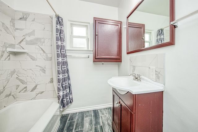 542 W Harvard, Fresno, CA 93705