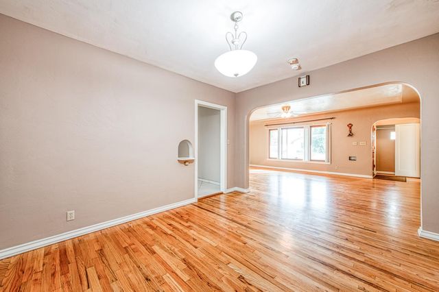 542 W Harvard, Fresno, CA 93705