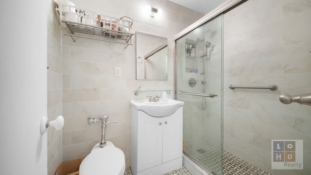 455 Fdr Dr Apt B502, New York City, NY 10002