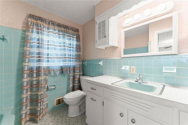4118 Mountain View Road, Oakwood, GA 30566