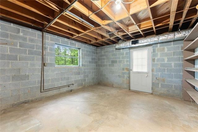 4118 Mountain View Road, Oakwood, GA 30566