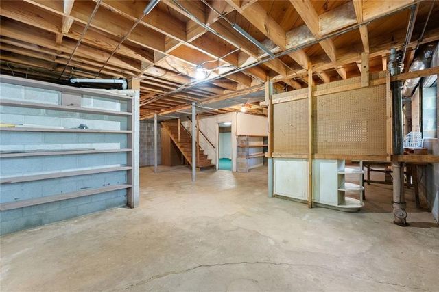 4118 Mountain View Road, Oakwood, GA 30566