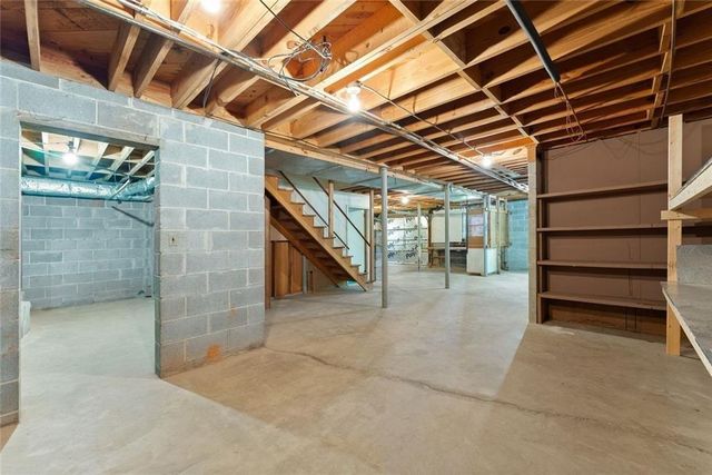 4118 Mountain View Road, Oakwood, GA 30566