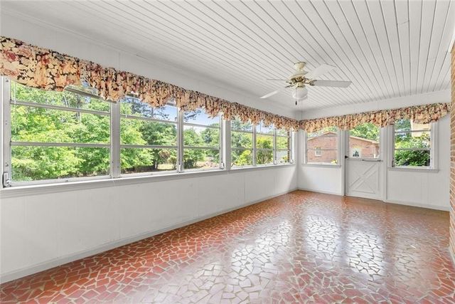 4118 Mountain View Road, Oakwood, GA 30566