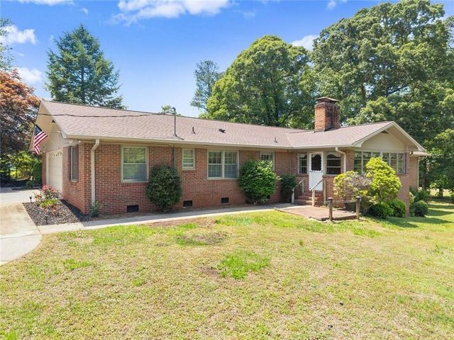 4118 Mountain View Road, Oakwood, GA 30566