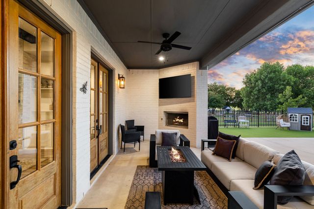 7360 Shady Oak Drive, Aubrey, TX 76227