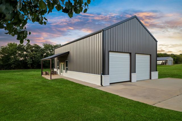 7360 Shady Oak Drive, Aubrey, TX 76227