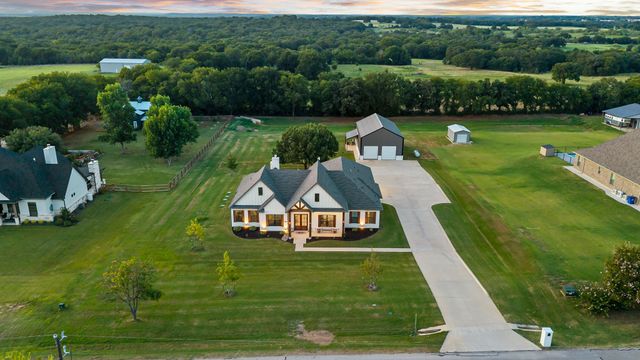 7360 Shady Oak Drive, Aubrey, TX 76227