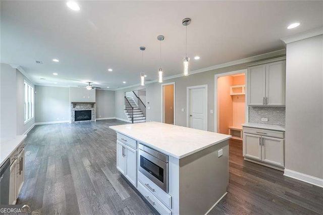 633 Wynnewood Court SW, Powder Springs, GA 30127