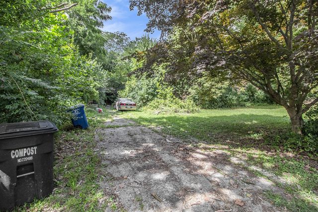 3446 Charing Cross Road, Ann Arbor, MI 48108