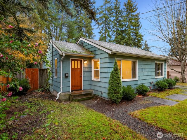 16040 26th Avenue NE, Shoreline, WA 98155