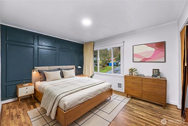 16040 26th Avenue NE, Shoreline, WA 98155