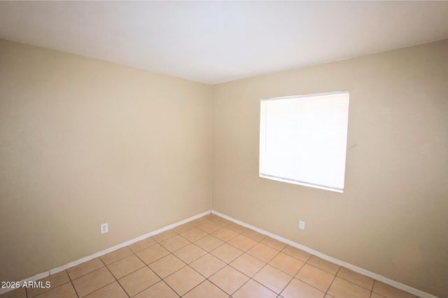 2747 E Chipman Road 2, Phoenix, AZ 85040