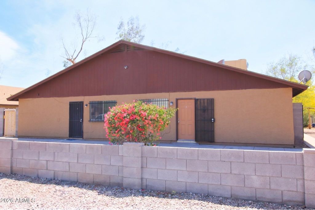 2747 E Chipman Road 2, Phoenix, AZ 85040