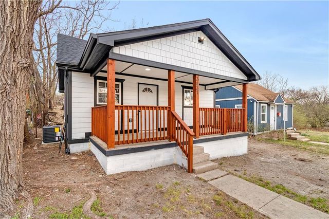 3837 Olive Street, Kansas City, MO 64109