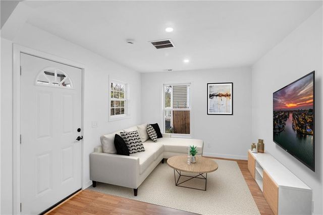 3837 Olive Street, Kansas City, MO 64109