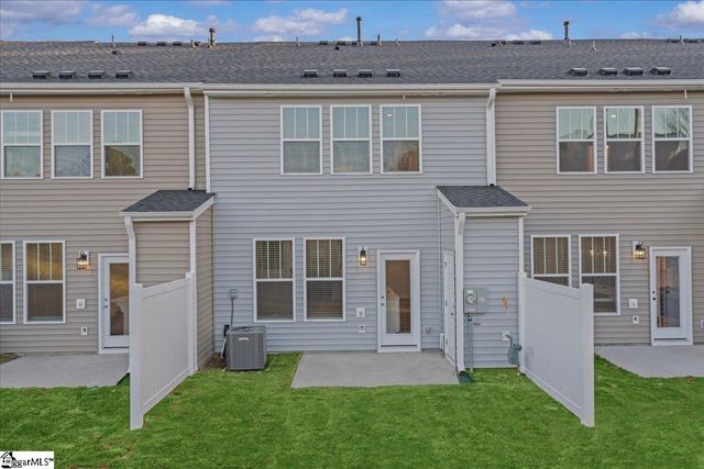 409 W Parima Court, Spartanburg, SC 29301