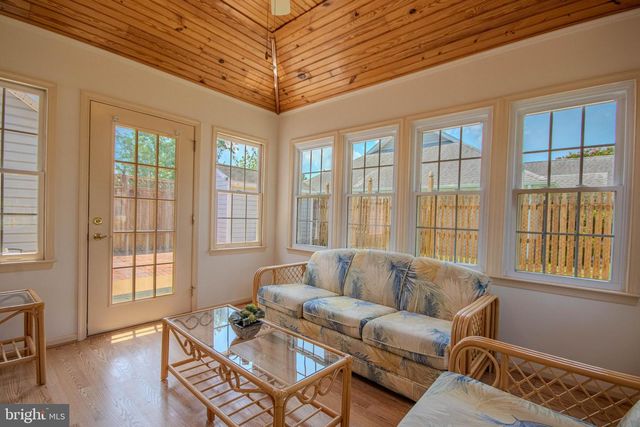 907 W SCHUMAKER MANOR DR, Salisbury, MD 21804
