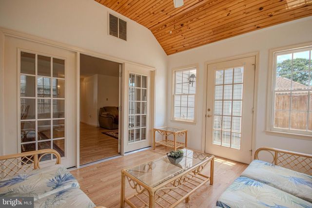 907 W SCHUMAKER MANOR DR, Salisbury, MD 21804