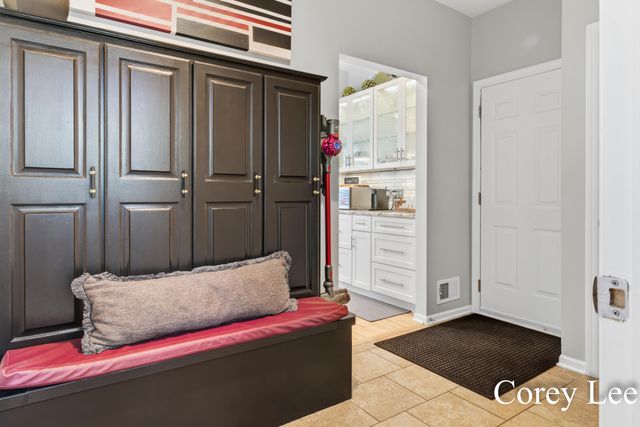 8484 Rocky Pines Drive NE, Rockford, MI 49341