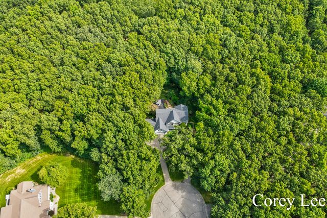 8484 Rocky Pines Drive NE, Rockford, MI 49341