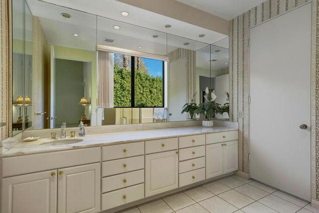 71170 W Thunderbird Terrace, Rancho Mirage, CA 92270