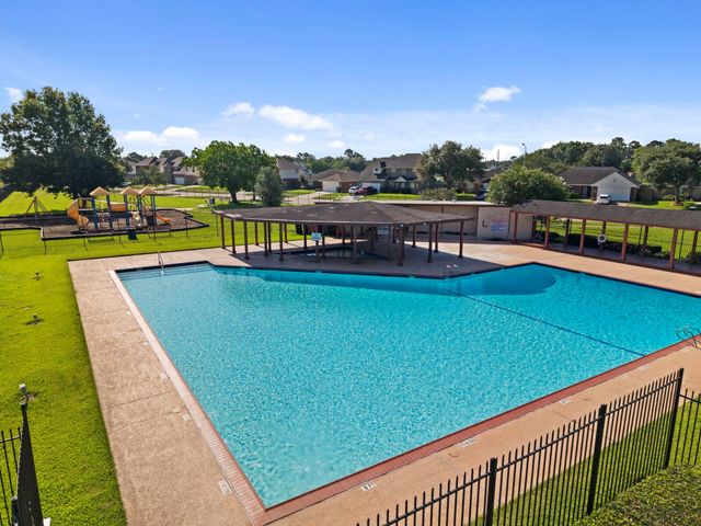 17027 Clan Macintosh Drive, Houston, TX 77084