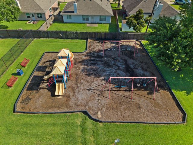 17027 Clan Macintosh Drive, Houston, TX 77084
