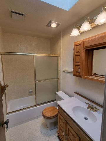 44 Lodato Avenue 205, San Mateo, CA 94403
