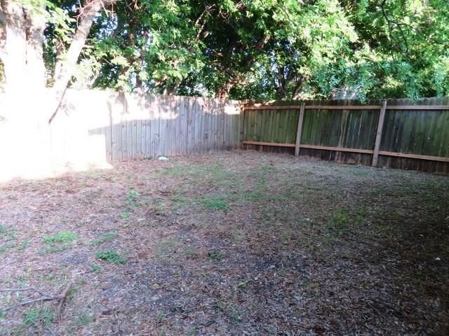 522 Lenora DR A, Taylor, TX 76574