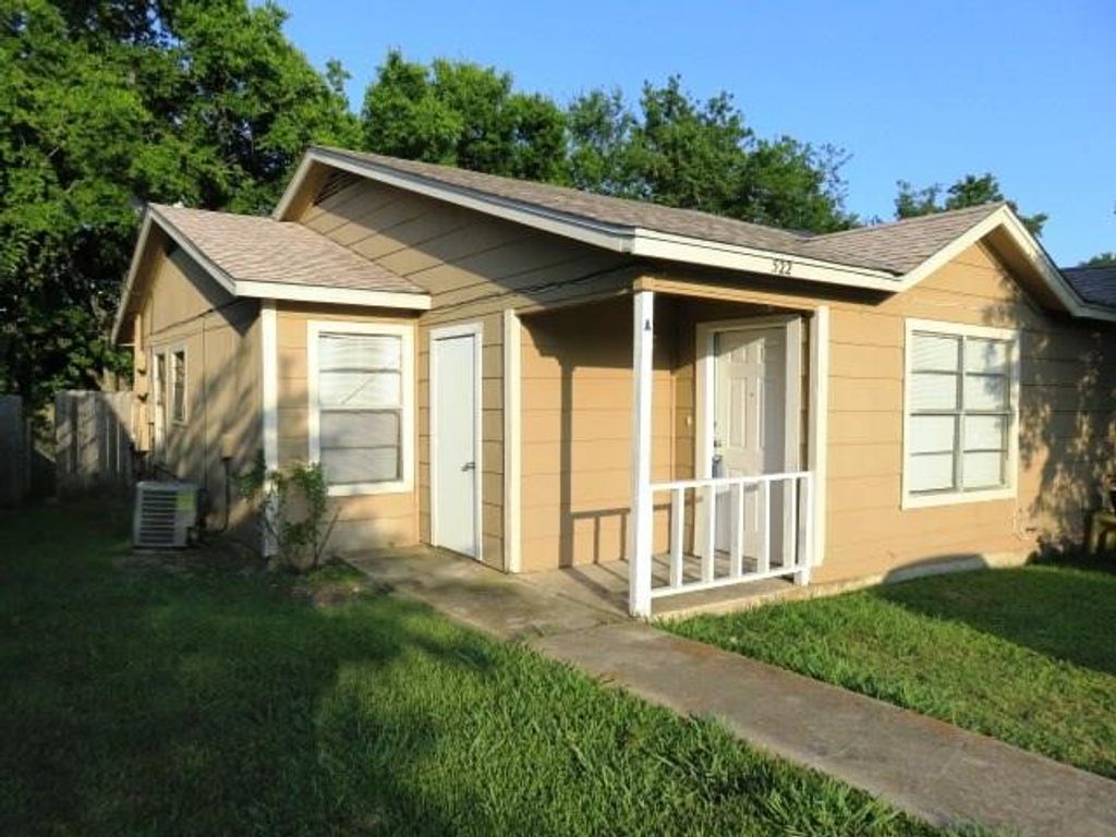 522 Lenora DR A, Taylor, TX 76574