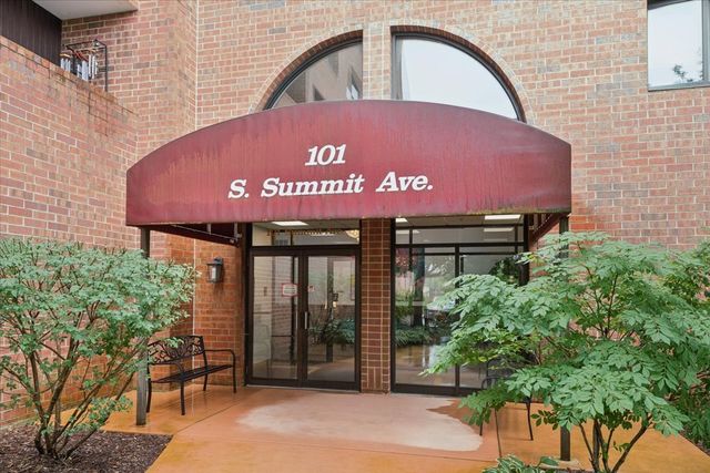 101 S Summit Avenue 512, Park Ridge, IL 60068
