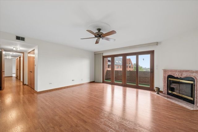 101 S Summit Avenue 512, Park Ridge, IL 60068