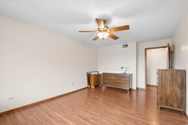 101 S Summit Avenue 512, Park Ridge, IL 60068