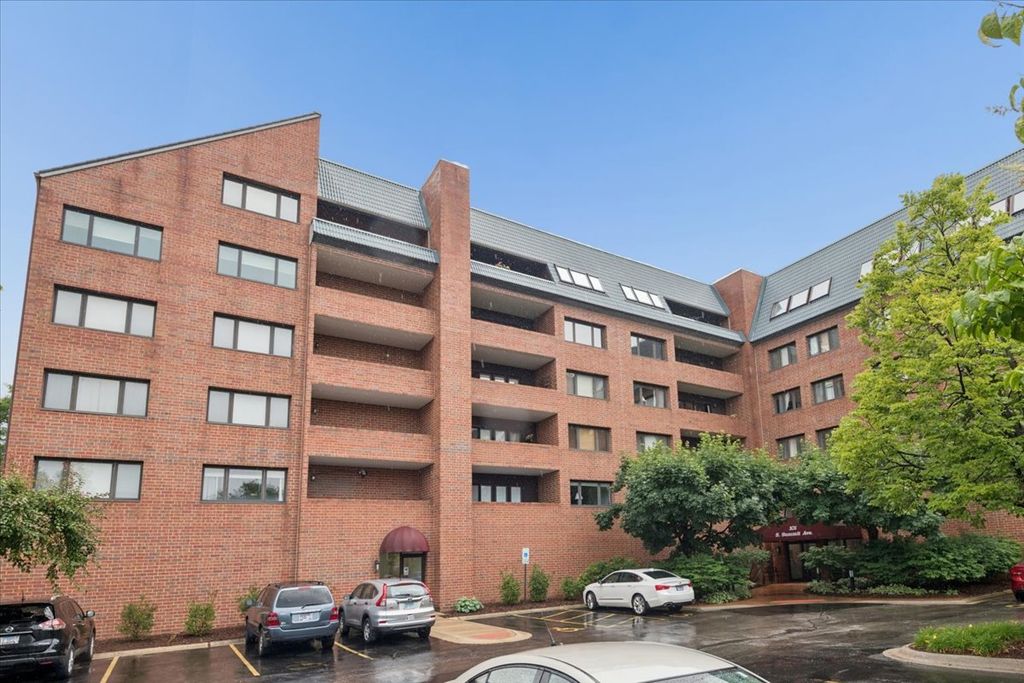 101 S Summit Avenue 512, Park Ridge, IL 60068