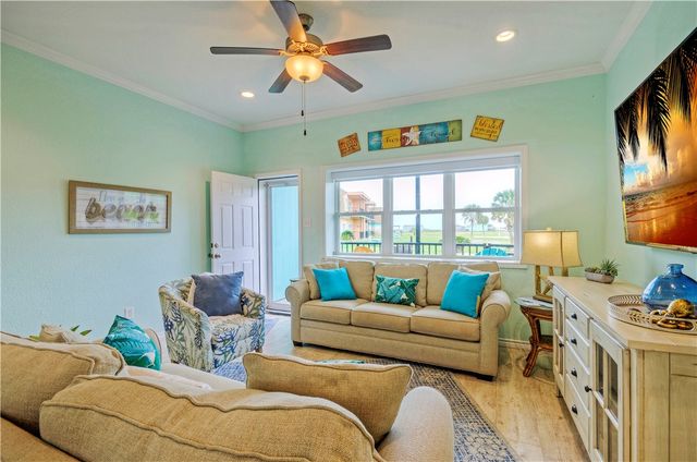 700 Island Retreat 47, Port Aransas, TX 78373