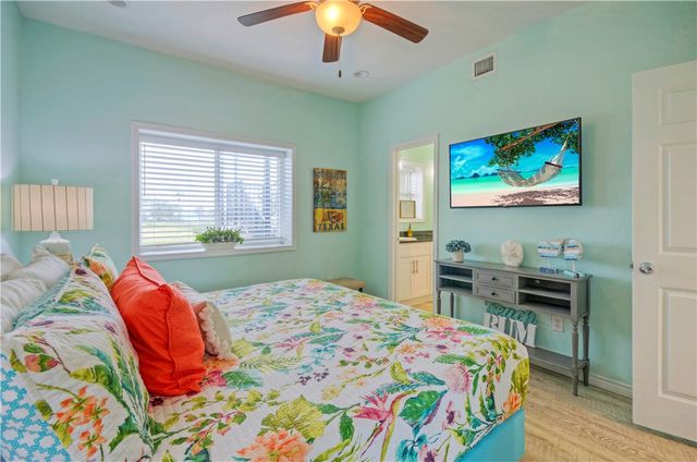 700 Island Retreat 47, Port Aransas, TX 78373