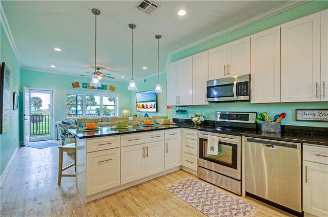 700 Island Retreat 47, Port Aransas, TX 78373