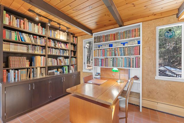 6644 Peninsula Drive, Traverse City, MI 49686